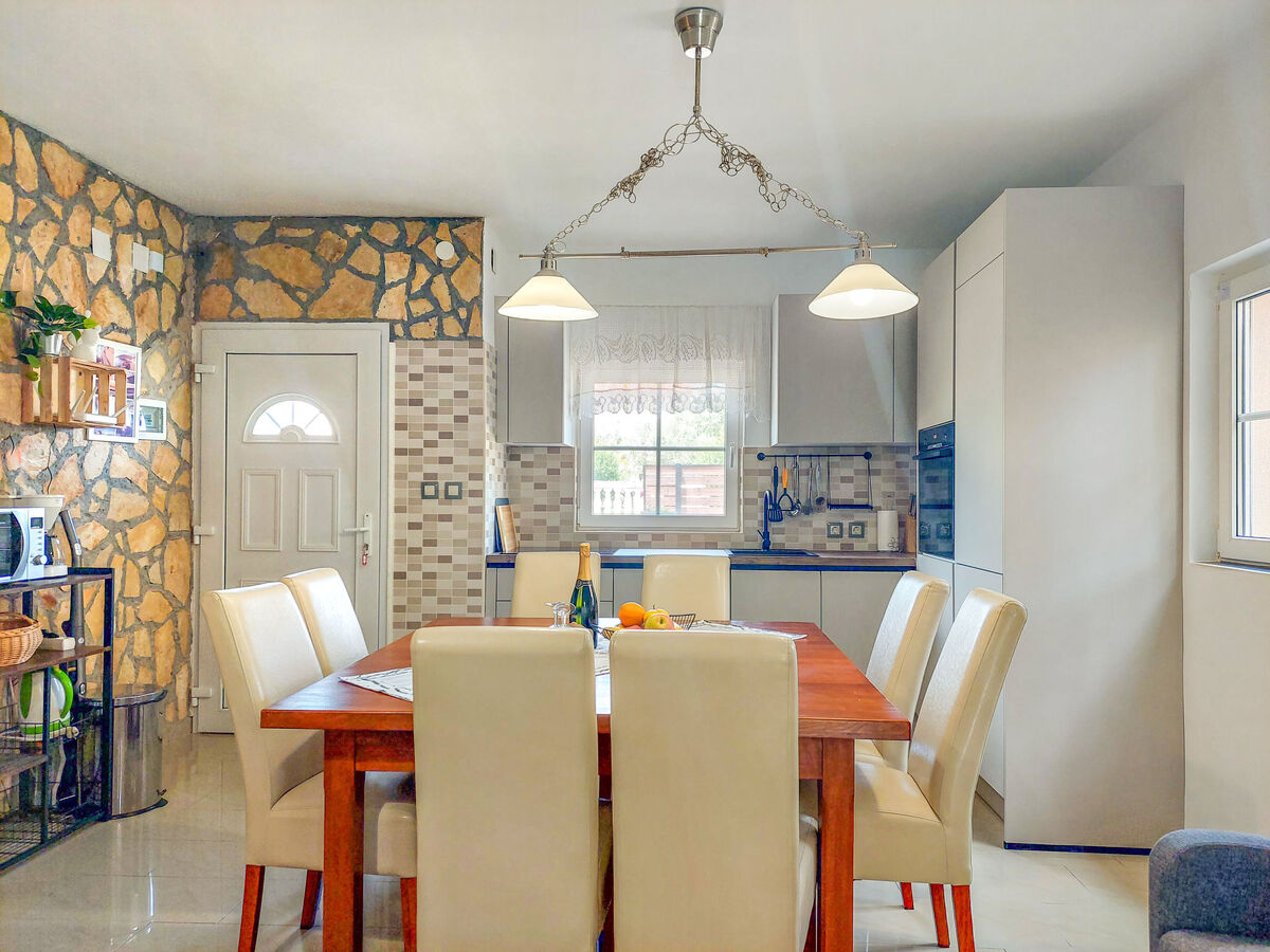 Maison Mikac, 10 pers., piscine privée à Malinska - Photo 8