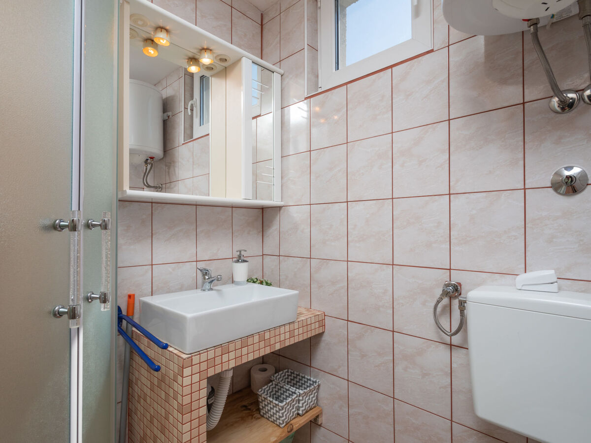 Maison Mikac, 10 pers., piscine privée à Malinska - Photo 33