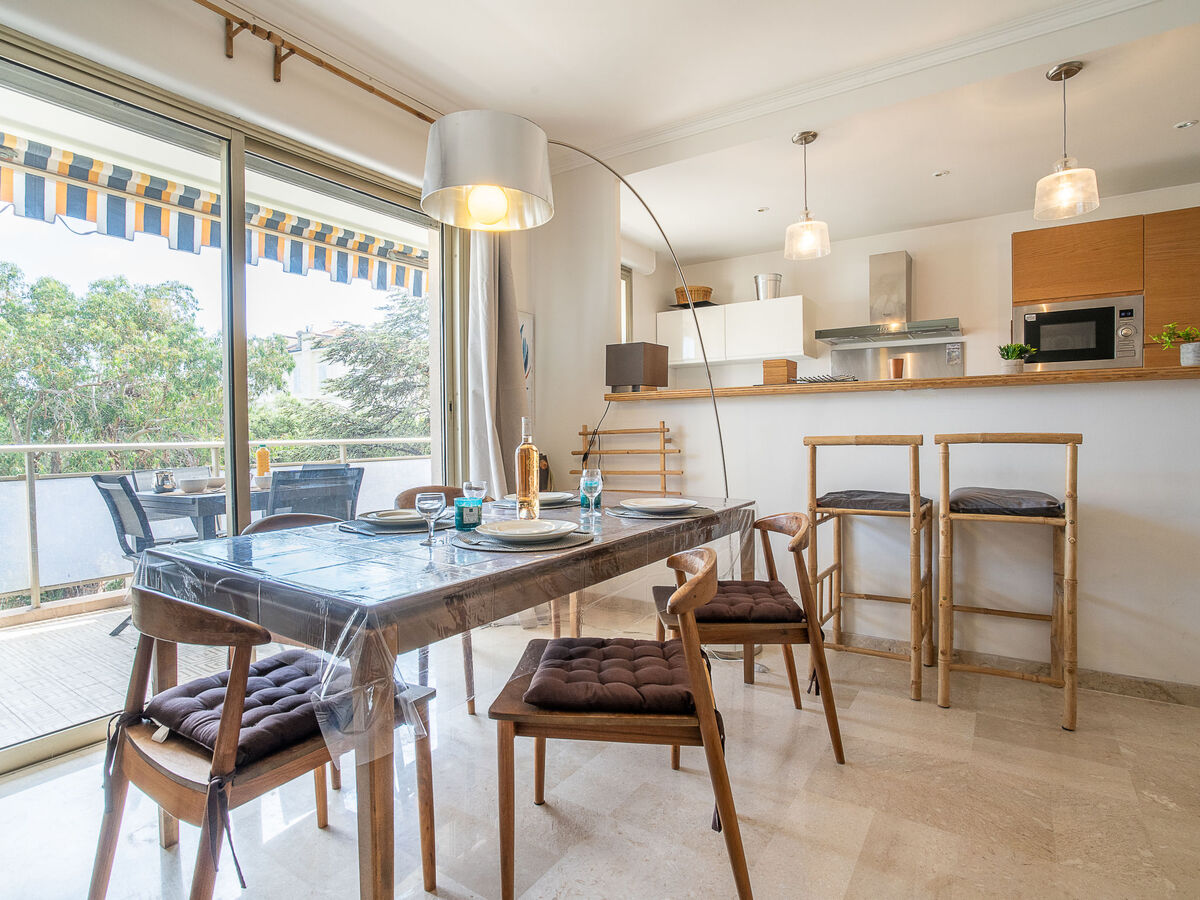 Les Aliscamps – Apt 2p avec terrasse à Cannes - Photo 3