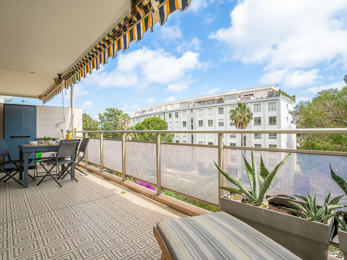 Les Aliscamps – Apt 2p avec terrasse à Cannes - Photo 16