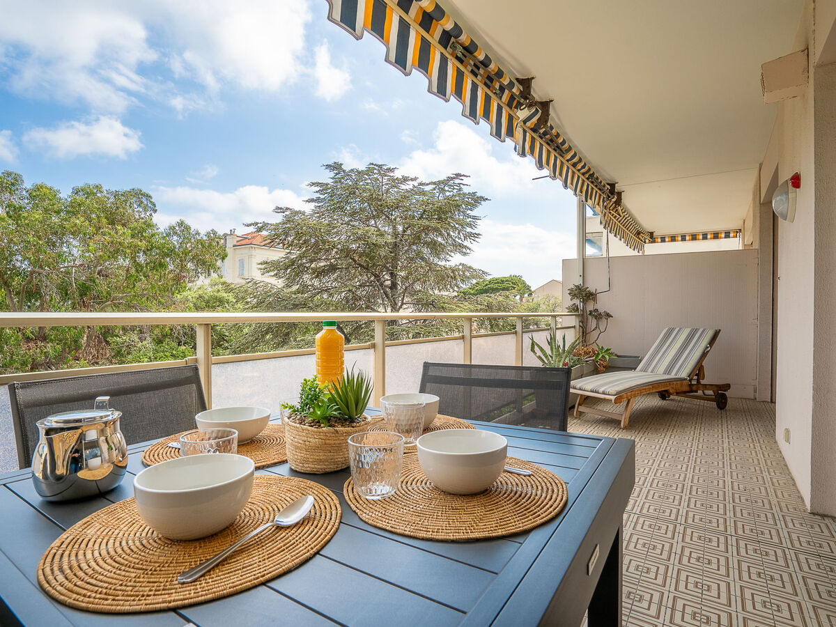 Les Aliscamps – Apt 2p avec terrasse à Cannes - Photo 17
