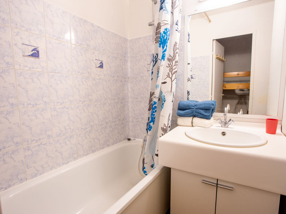 Studio 19 m² à 80 m de la plage, Bormes-les-Mimosas - Photo 12