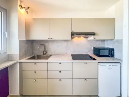 Appartement vue mer à Cavalaire-sur-Mer, terrasse et 35 m² : photo 5