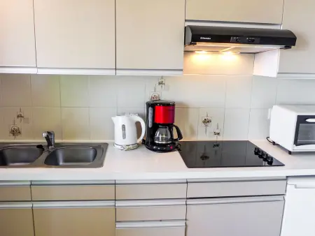 Appartement vue mer à Cavalaire-sur-Mer, terrasse et 35 m² : photo 10
