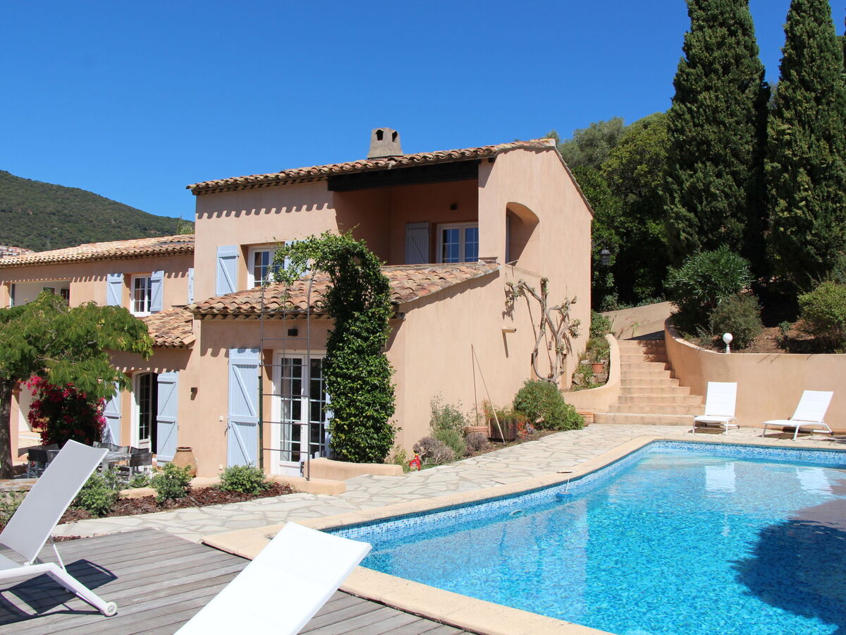 Villa Mare E Sole, 8 pers., piscine & vue mer à Cavalaire - Photo 1