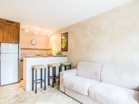 Les Carles – Studio 28 m² avec vue mer à Saint-Tropez : photo 2