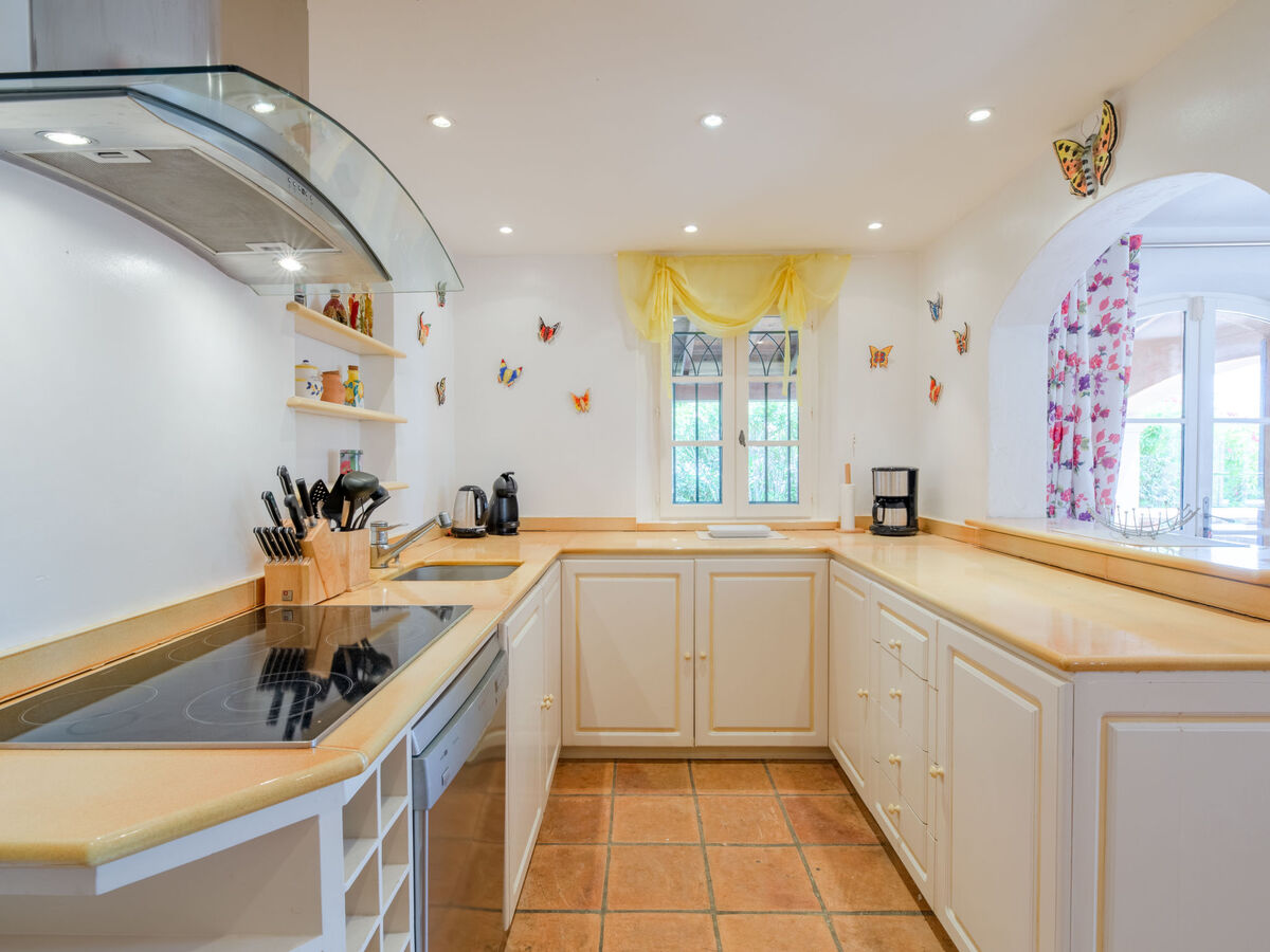 La Bastide Rose, villa 191 m² avec piscine à Sainte-Maxime - Photo 10