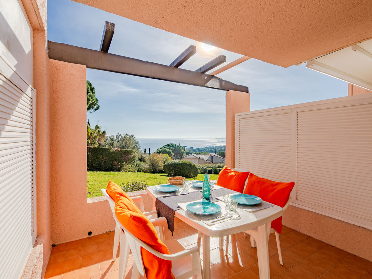 Apt 2 pièces vue mer à Sainte-Maxime, 400m plage - Photo 1