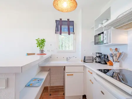 Maison mitoyenne aux Issambres, vue mer, piscine en résidence - Photo 10