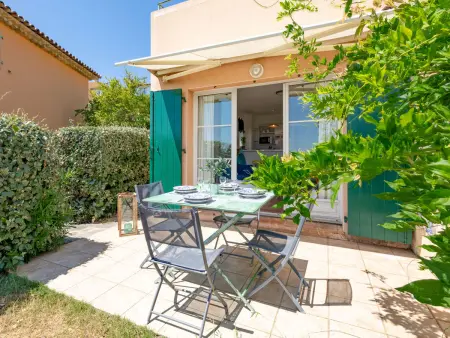Maison mitoyenne aux Issambres, vue mer, piscine en résidence - Photo 15