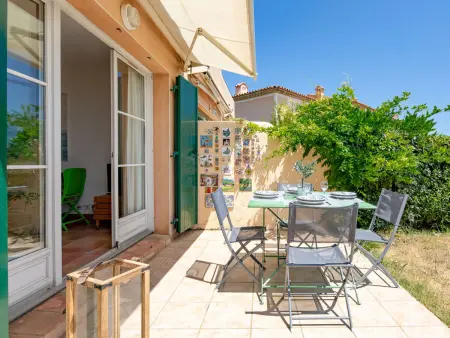 Maison mitoyenne aux Issambres, vue mer, piscine en résidence - Photo 16