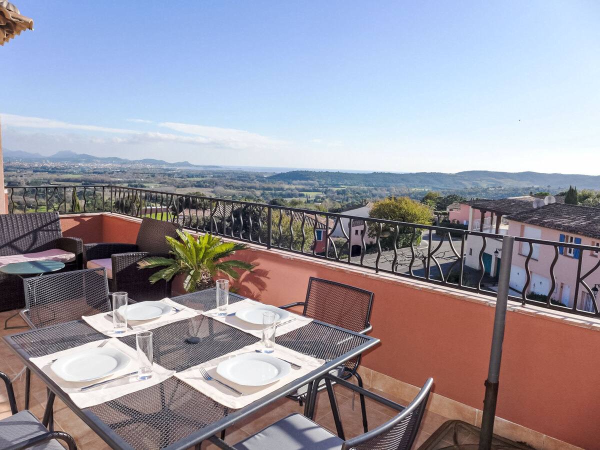 Appartement 3 pièces Golf de Roquebrune, vue mer - Photo 2
