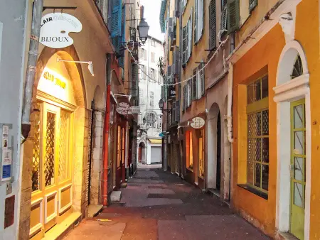 Appartement au cœur du Vieux Nice, à 300 m de la mer : photo 4