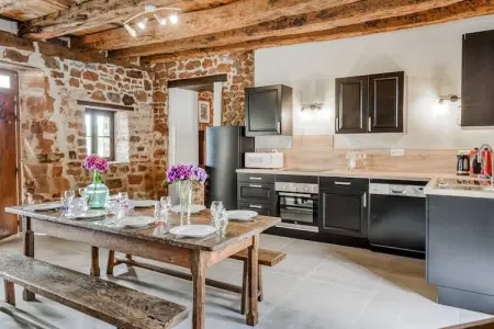 Maison Olivier - 4 chambres, piscine privée à Teillots : photo 4