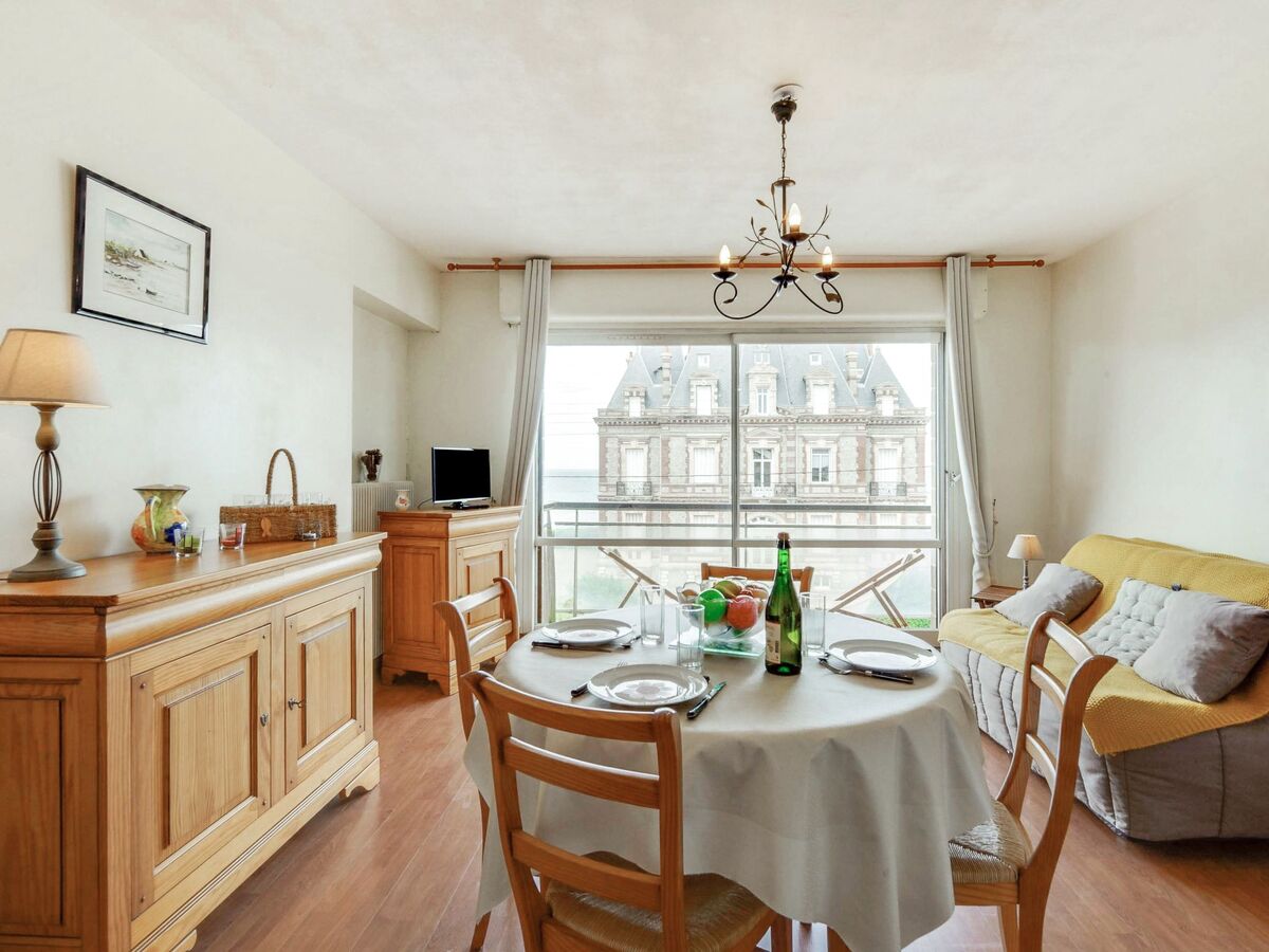 Appartement Prince Albert, 50 m de la mer à Cabourg - Photo 2