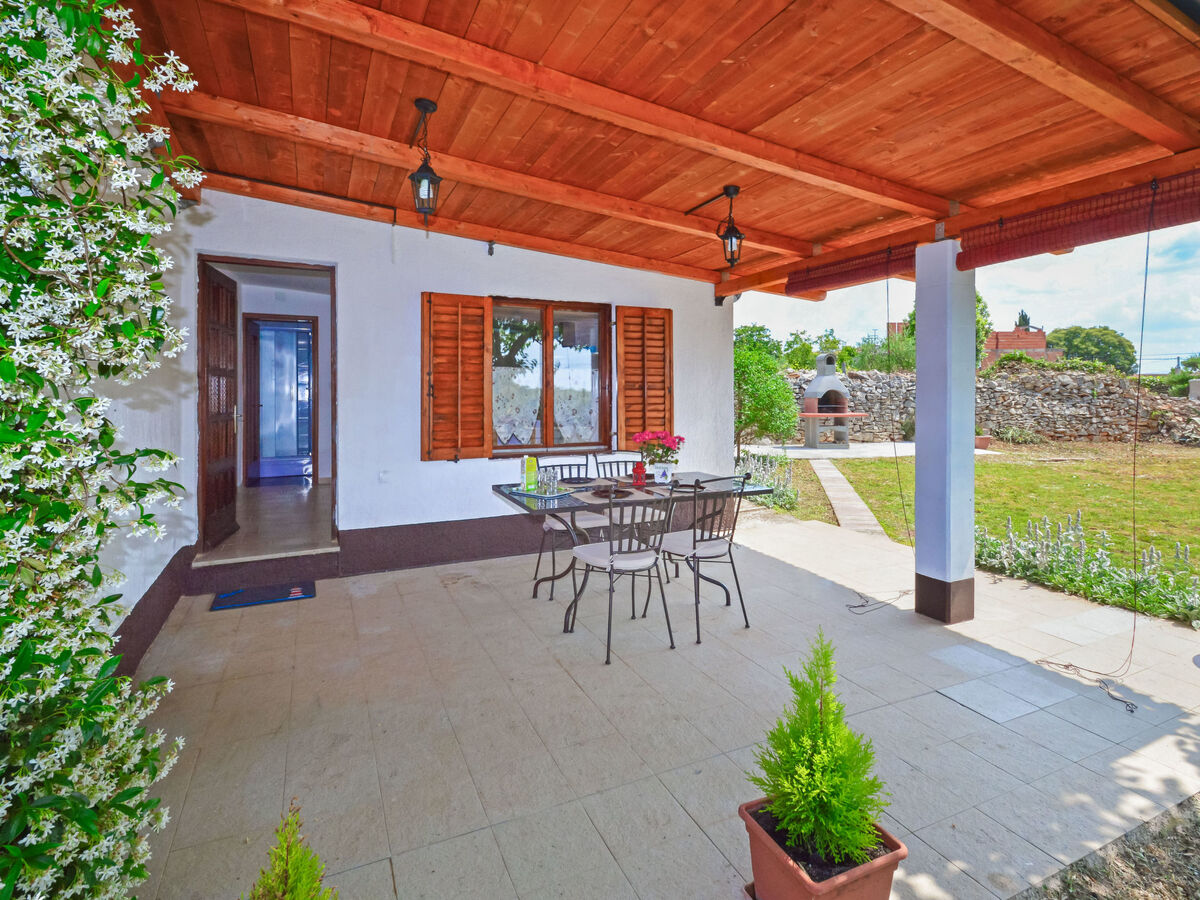 Maison Ledi à Tar, 2 pièces avec terrasse couverte - Photo 7