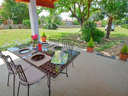 Maison Ledi à Tar, 2 pièces avec terrasse couverte : photo 13