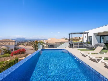 Villa Megin, 250 m² avec piscine et vue mer : photo 27