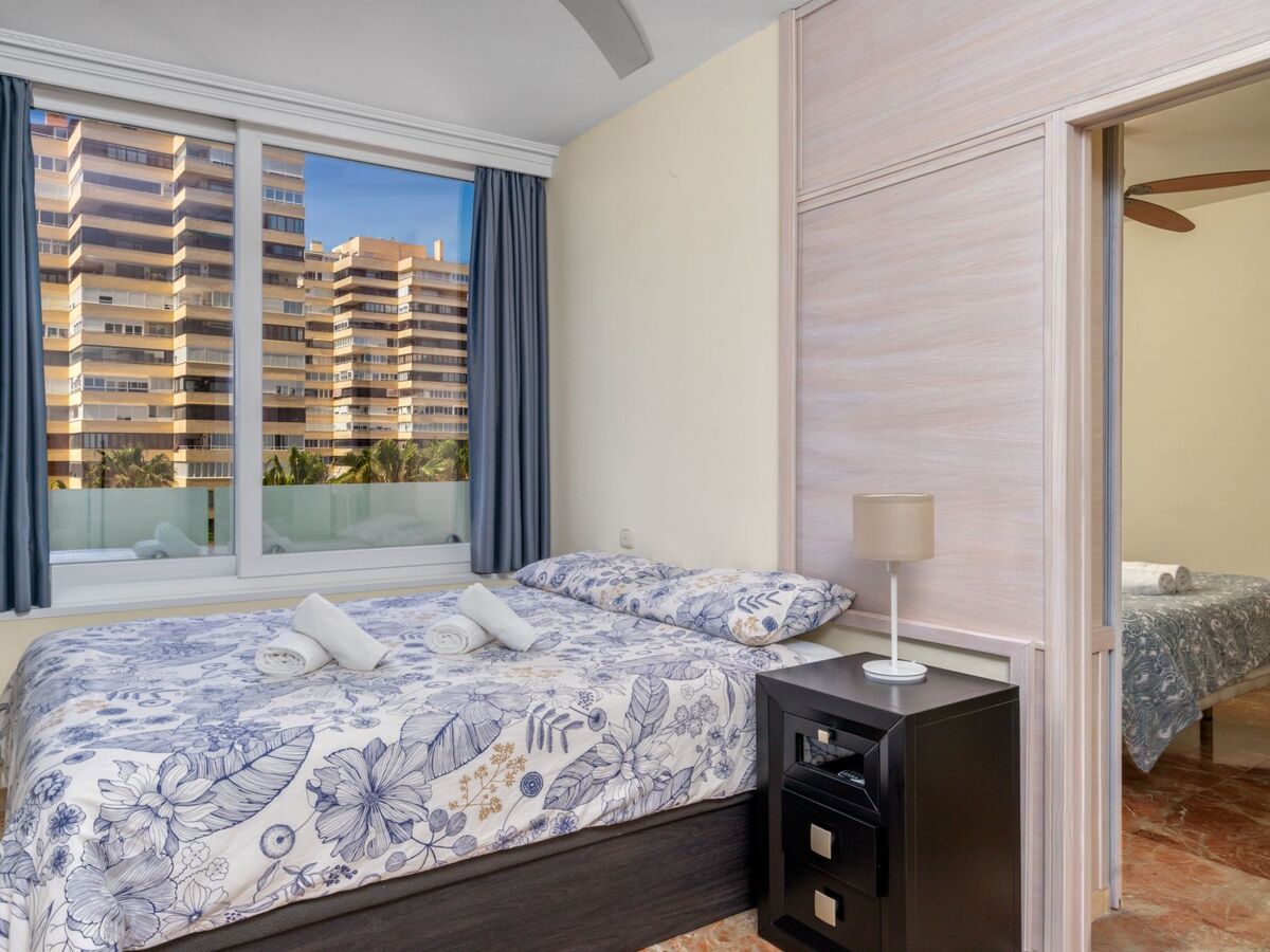 Playamar : Apt 3 chambres rénové, vue mer à Torremolinos - Photo 16