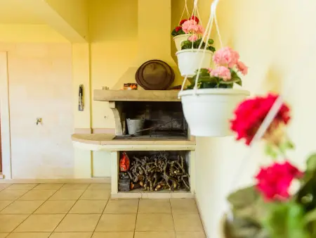 Maison Silvija avec piscine chauffée, Supetar : photo 15