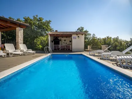 Maison Dorijano avec piscine privée à Rabac : photo 2