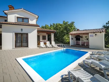 Maison Dorijano avec piscine privée à Rabac : photo 5