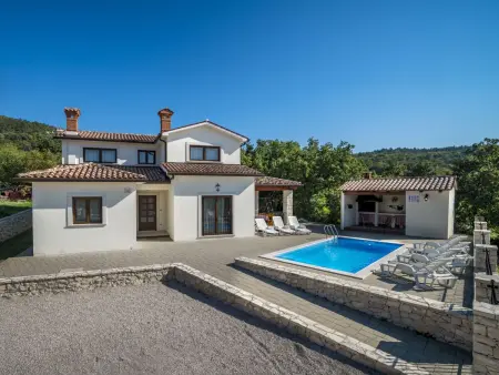 Maison Dorijano avec piscine privée à Rabac : photo 6