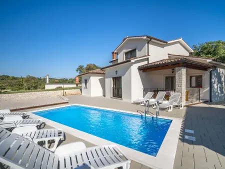 Maison Dorijano avec piscine privée à Rabac : photo 7