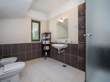 Maison Dorijano avec piscine privée à Rabac : photo 17