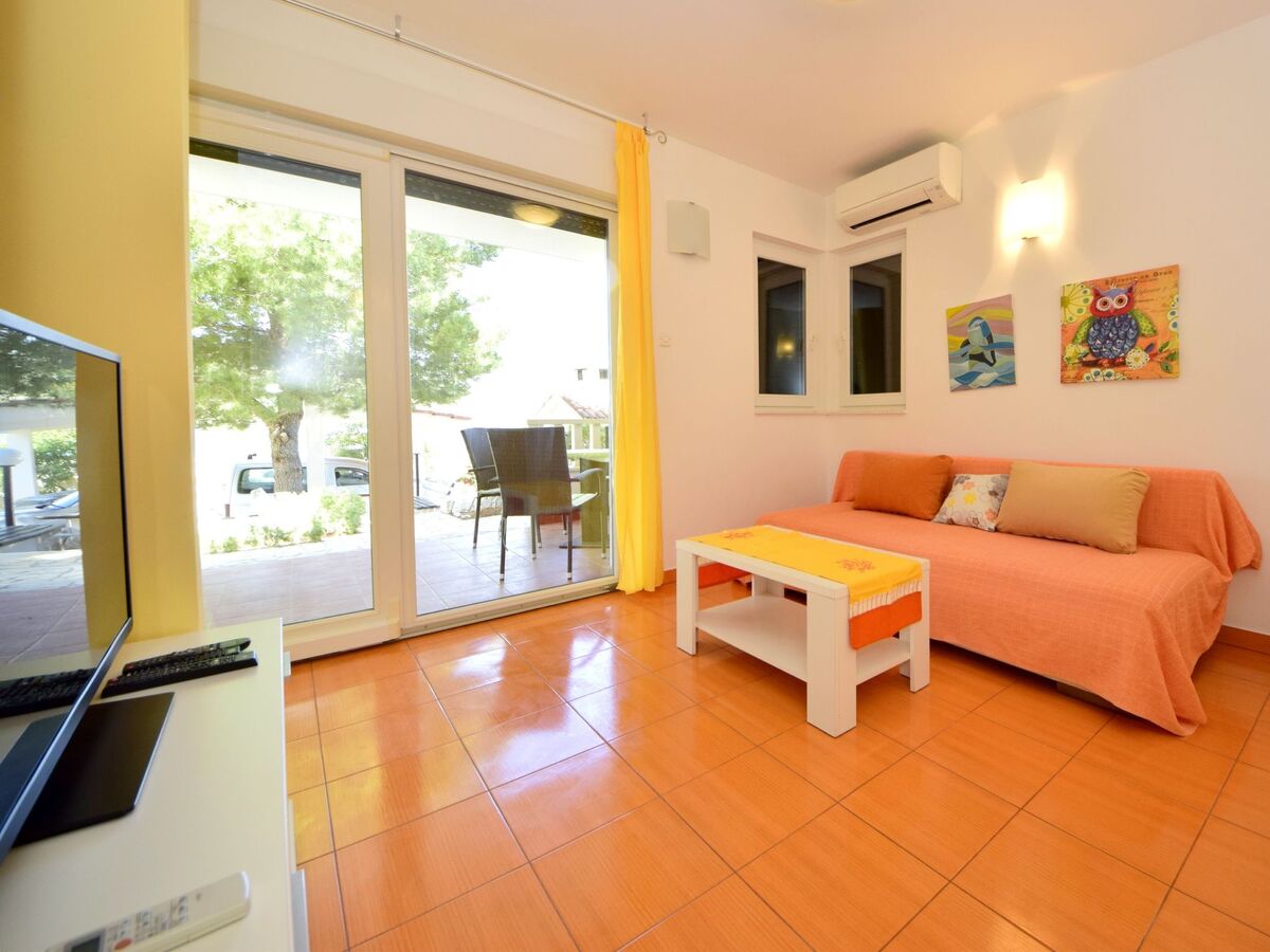 Željko – Maison 2 étages avec piscine privée, à 10 m de la mer - Photo 7