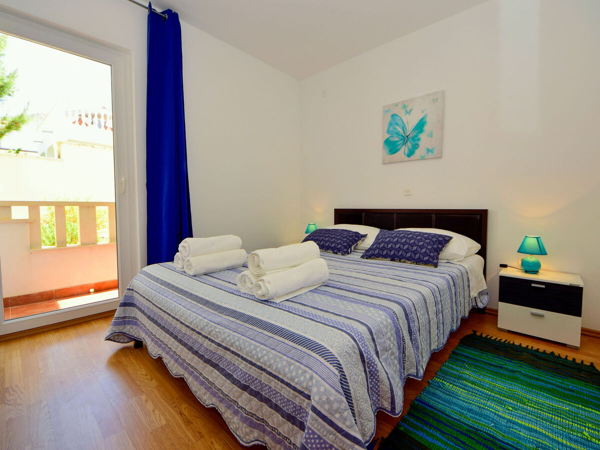 Željko – Maison 2 étages avec piscine privée, à 10 m de la mer - Photo 12