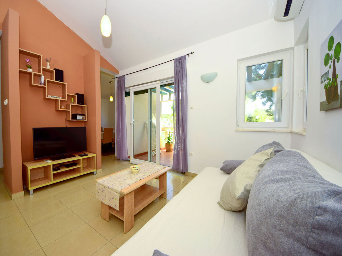 Željko – Maison 2 étages avec piscine privée, à 10 m de la mer - Photo 15