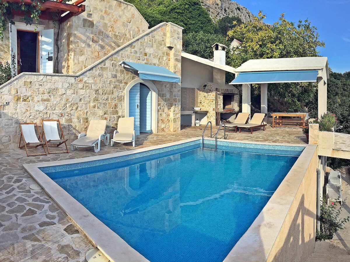 Maison Juraj avec piscine privée et vue mer à Omiš - Photo 1