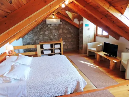 Maison Juraj avec piscine privée et vue mer à Omiš : photo 9