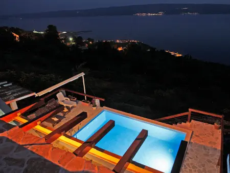 Maison Juraj avec piscine privée et vue mer à Omiš : photo 23