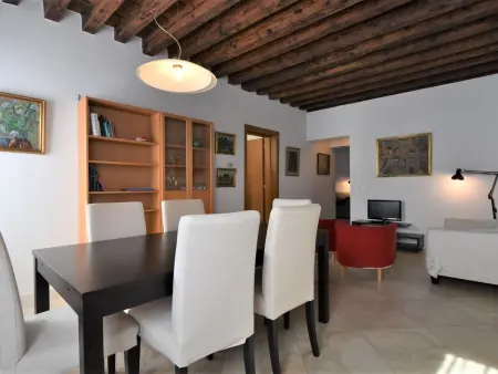 Appartement Casanas – vue sur la Lagune, quartier Castello : photo 10