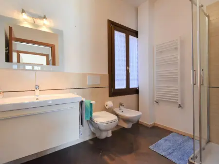 Appartement Casanas – vue sur la Lagune, quartier Castello : photo 16