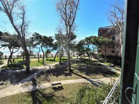 Appartement Casanas – vue sur la Lagune, quartier Castello : photo 22