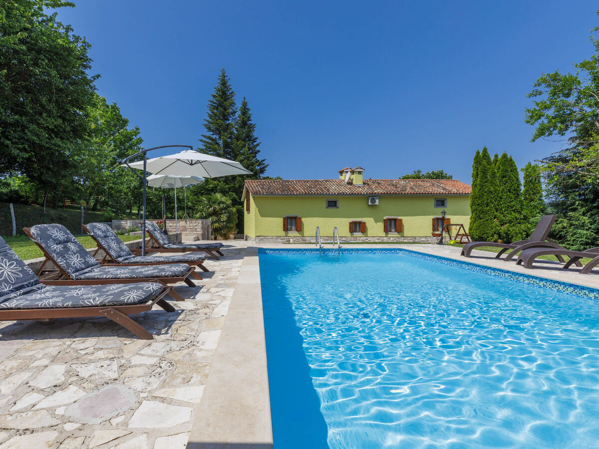 Maison Donada à Labin : piscine privée et terrain - Photo 18