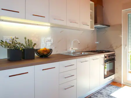 Maison Noel à Labin, 3 chambres avec terrain de 1000 m² : photo 13