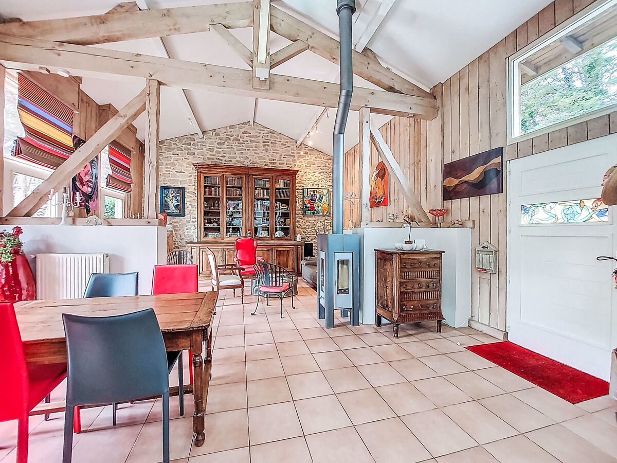Maison Le Préau – piscine privée et terrain de 1 500 m² - Photo 2