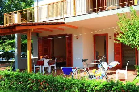 Location maison à Palinuro, Bonheur au bord de la plage : piscine