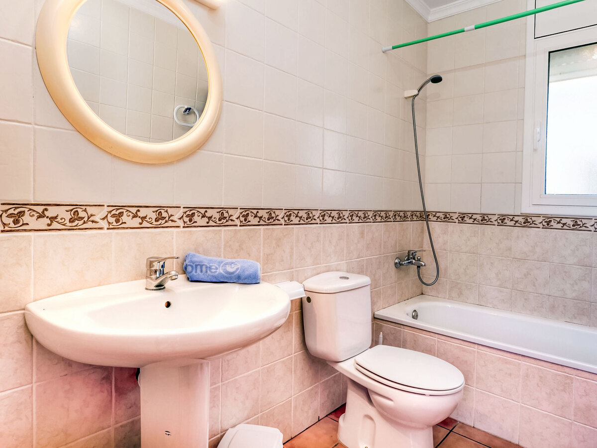 Villa Mimosa I – 8 pers., piscine privée à 1,1 km de plage - Photo 12