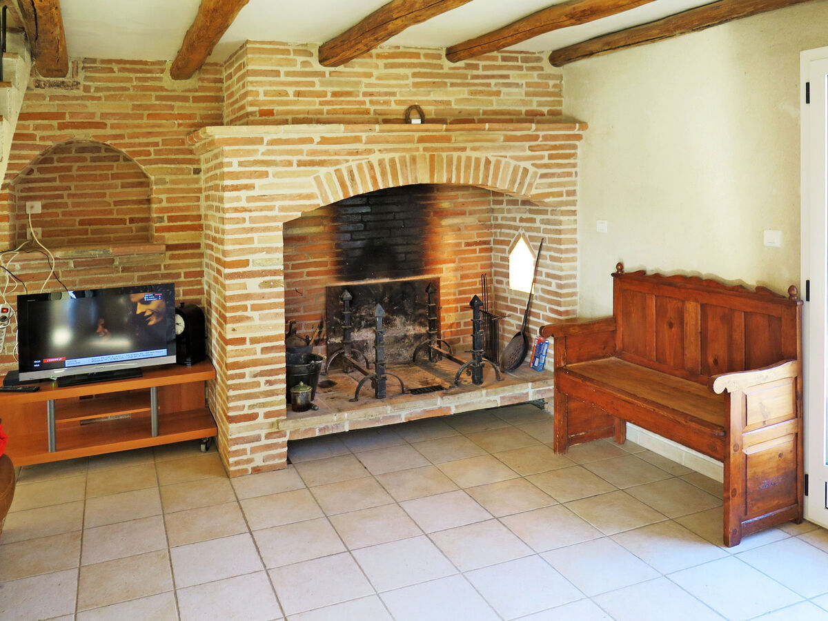Touzy, gîte 5 chambres avec piscine à L'Honor-de-Cos - Photo 4
