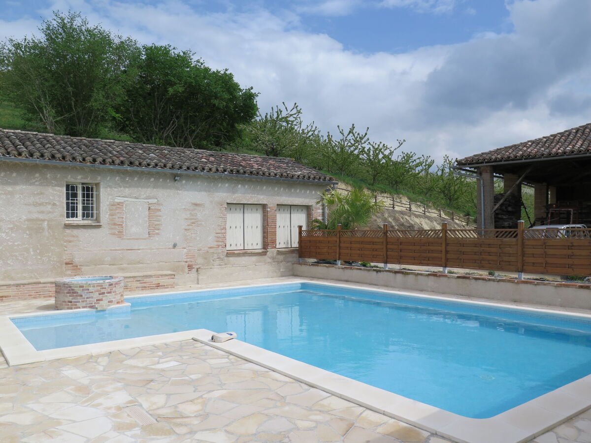 Touzy, gîte 5 chambres avec piscine à L'Honor-de-Cos - Photo 25