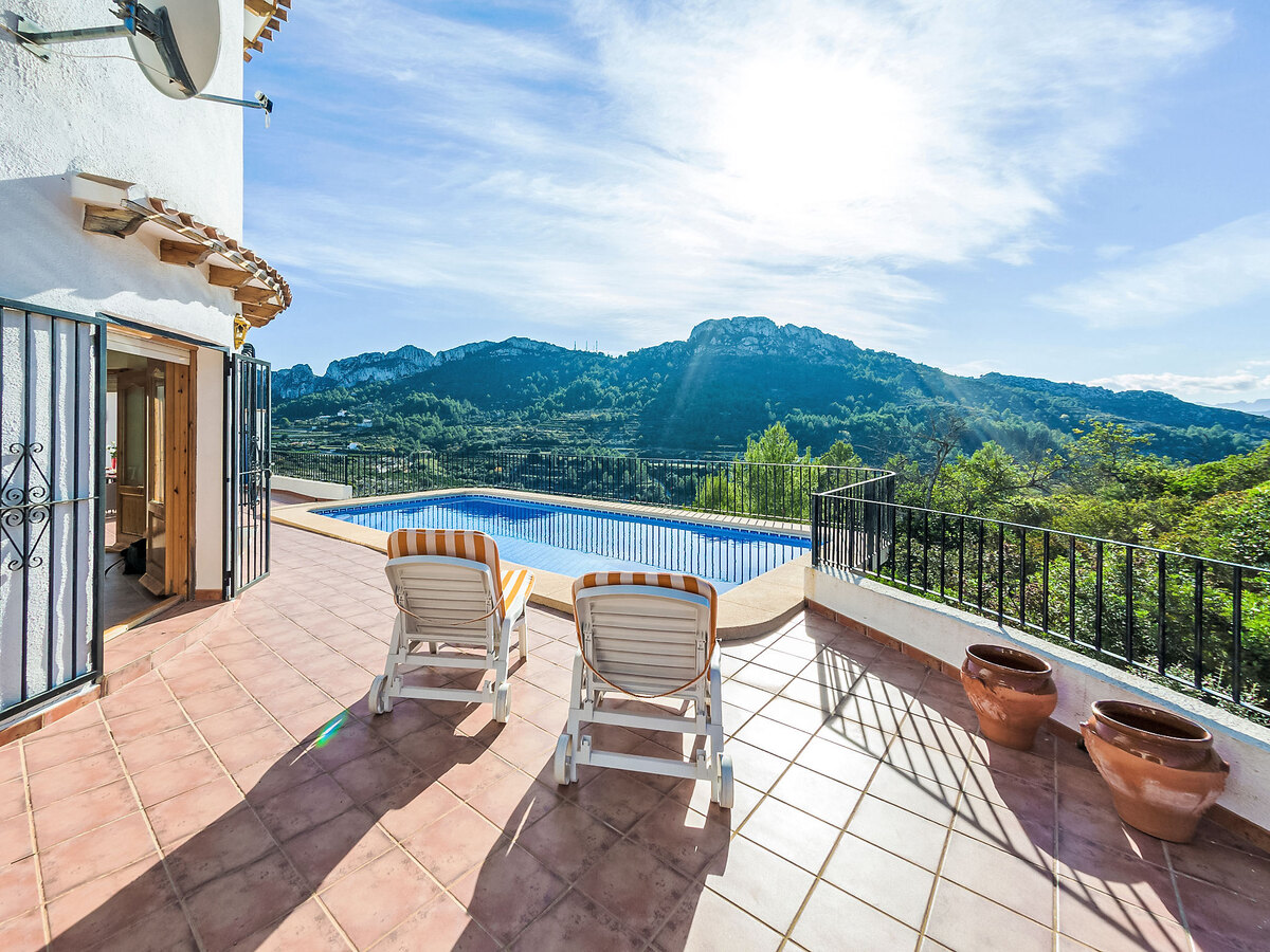 Casa Salvador, villa 4 chambres avec piscine à Pego - Photo 2