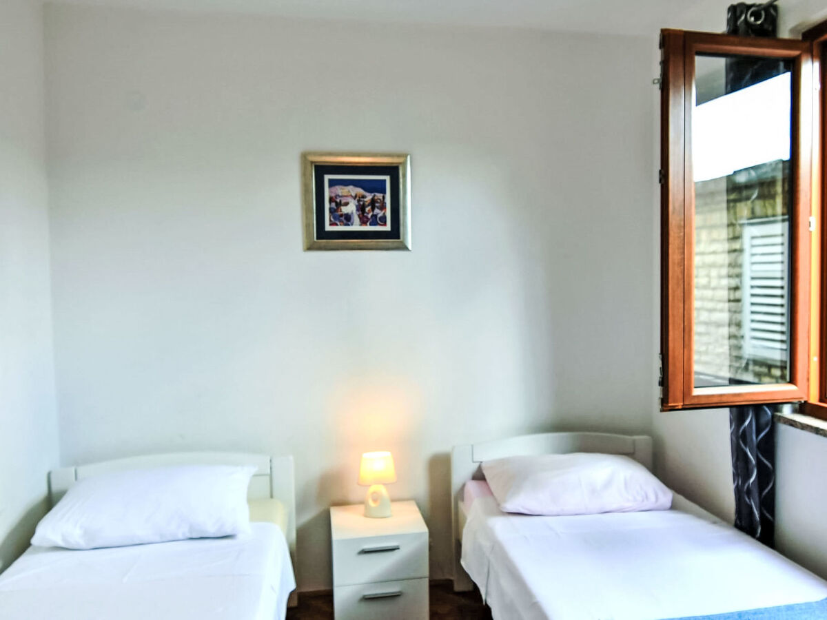 Maison Marija à 50 m de la mer, Rovanjska - Photo 4