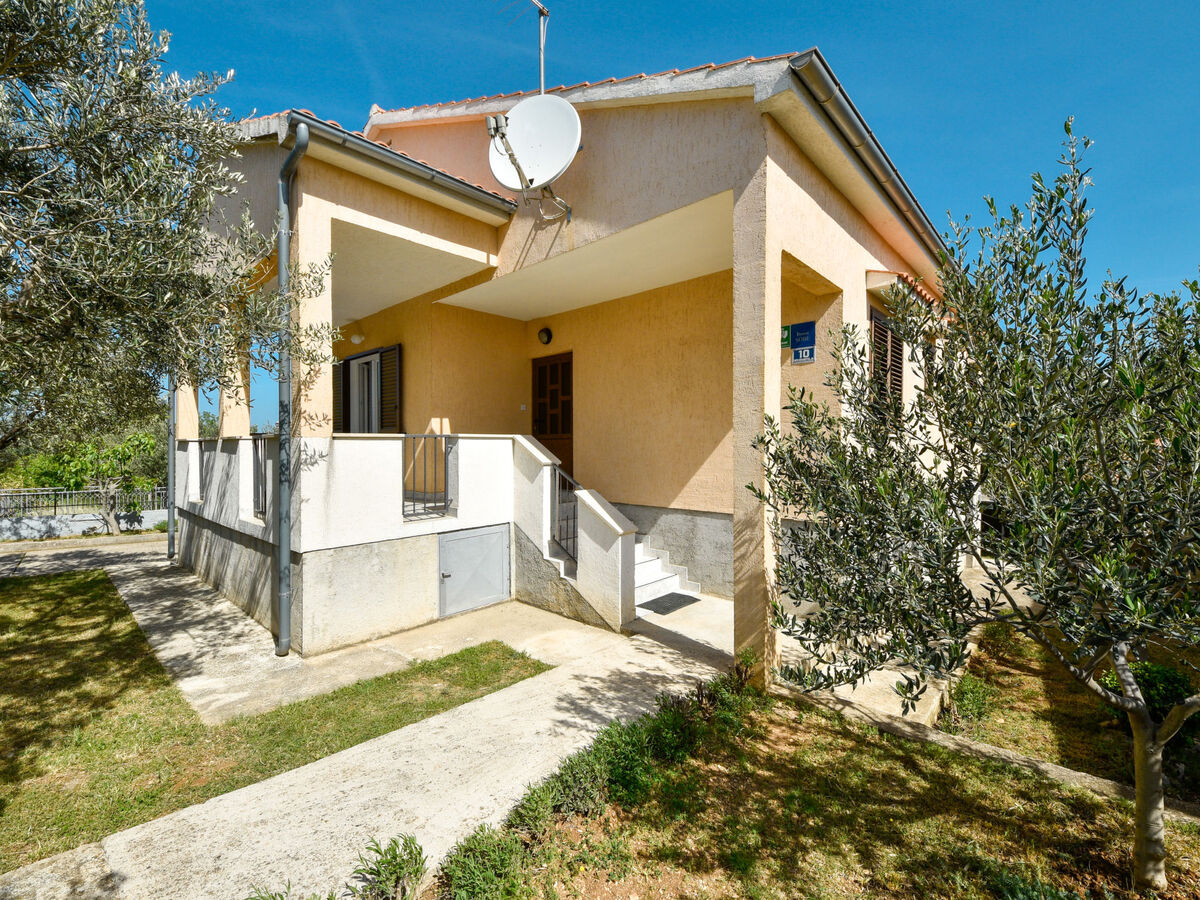 Maison Mia à Novigrad : 8 pers, terrasse vue mer - Photo 16