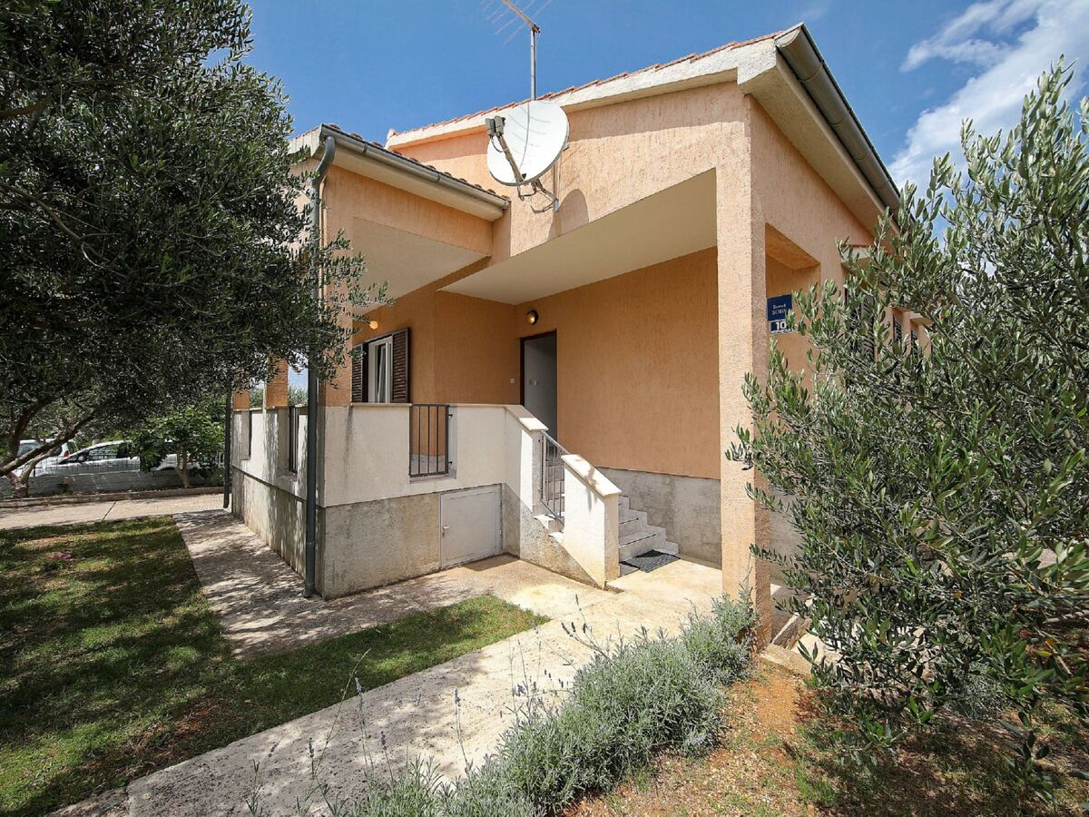 Maison Mia à Novigrad : 8 pers, terrasse vue mer - Photo 21