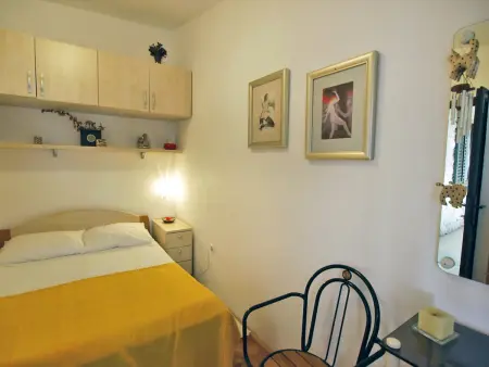 Maison Mirta à Mali Iž, 30 m de la mer, vue panoramique : photo 16